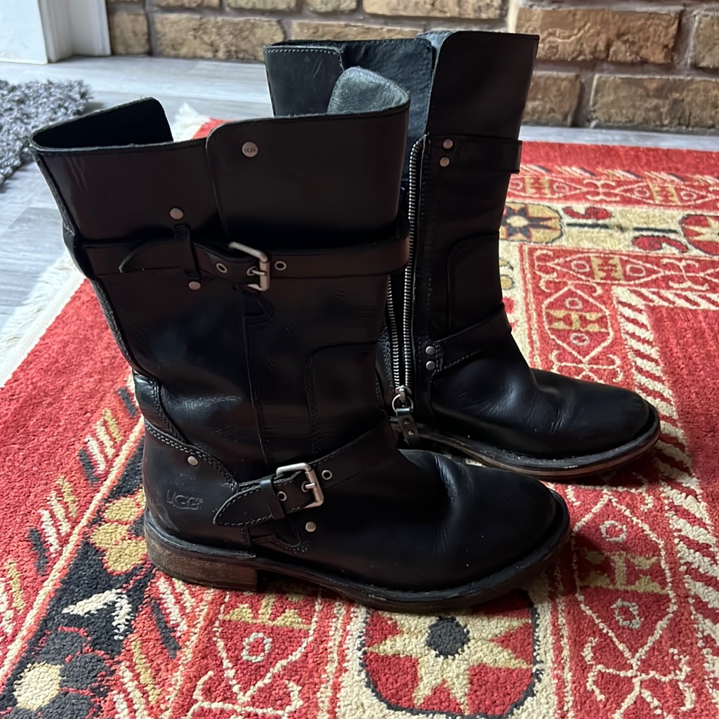 Ugg Black Leather Boots. Size 6. Great Condition!